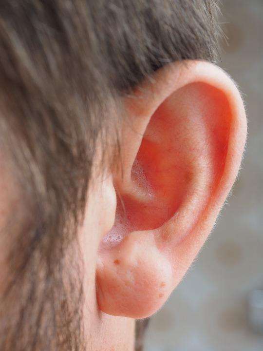 depilazione definitiva delle orecchie